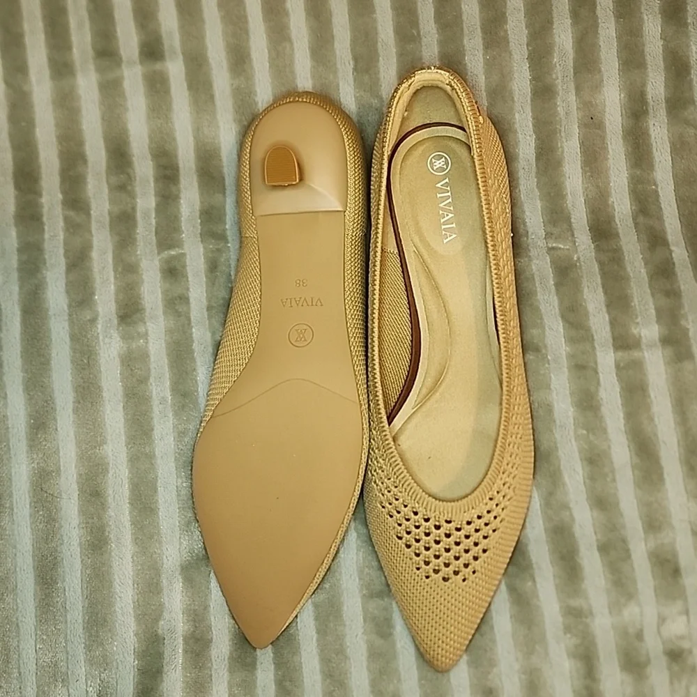 Heels - Picture 2 of 3